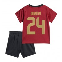 Camiseta Bélgica Amadou Onana #24 Primera Equipación para niños Eurocopa 2024 manga corta (+ pantalones cortos)